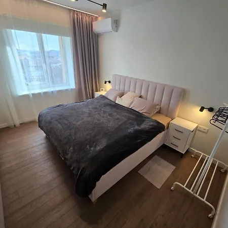 شقة Panoramic Balcony 3bd With King Bed *