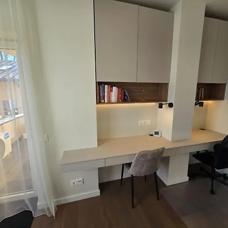 Panoramic 3bd With Balcony Apartment *
