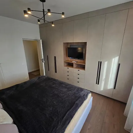 Panoramic Balcony 3bd With King Bed Διαμέρισμα Κάουνας