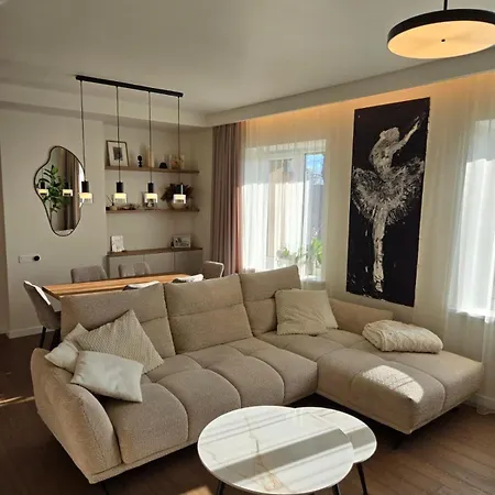 Panoramic Balcony 3bd With King Bed