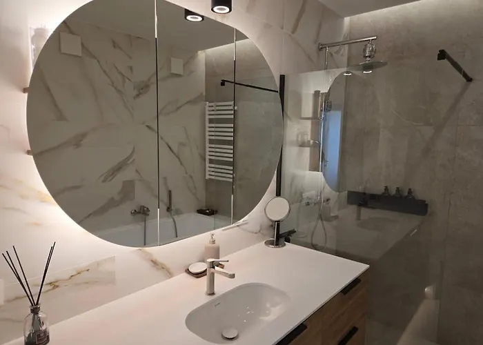 Panoramic Balcony 3bd With King Bed شقة