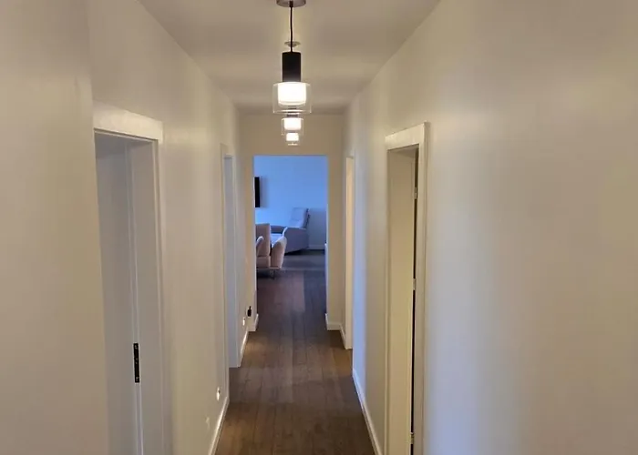 Panoramic Balcony 3bd With King Bed Apartment