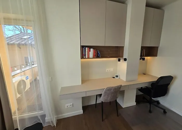 Panoramic Balcony 3bd With King Bed Apartment *