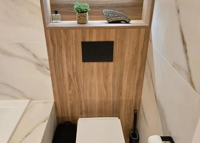 Panoramic Balcony 3bd With King Bed Kaunas